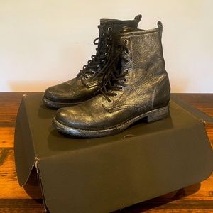 Frye Veronica Combat in Silver
